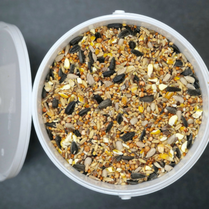 Caramel Crunch - Premium Tasty Seed Blend For Birds - 5 Litre Tub