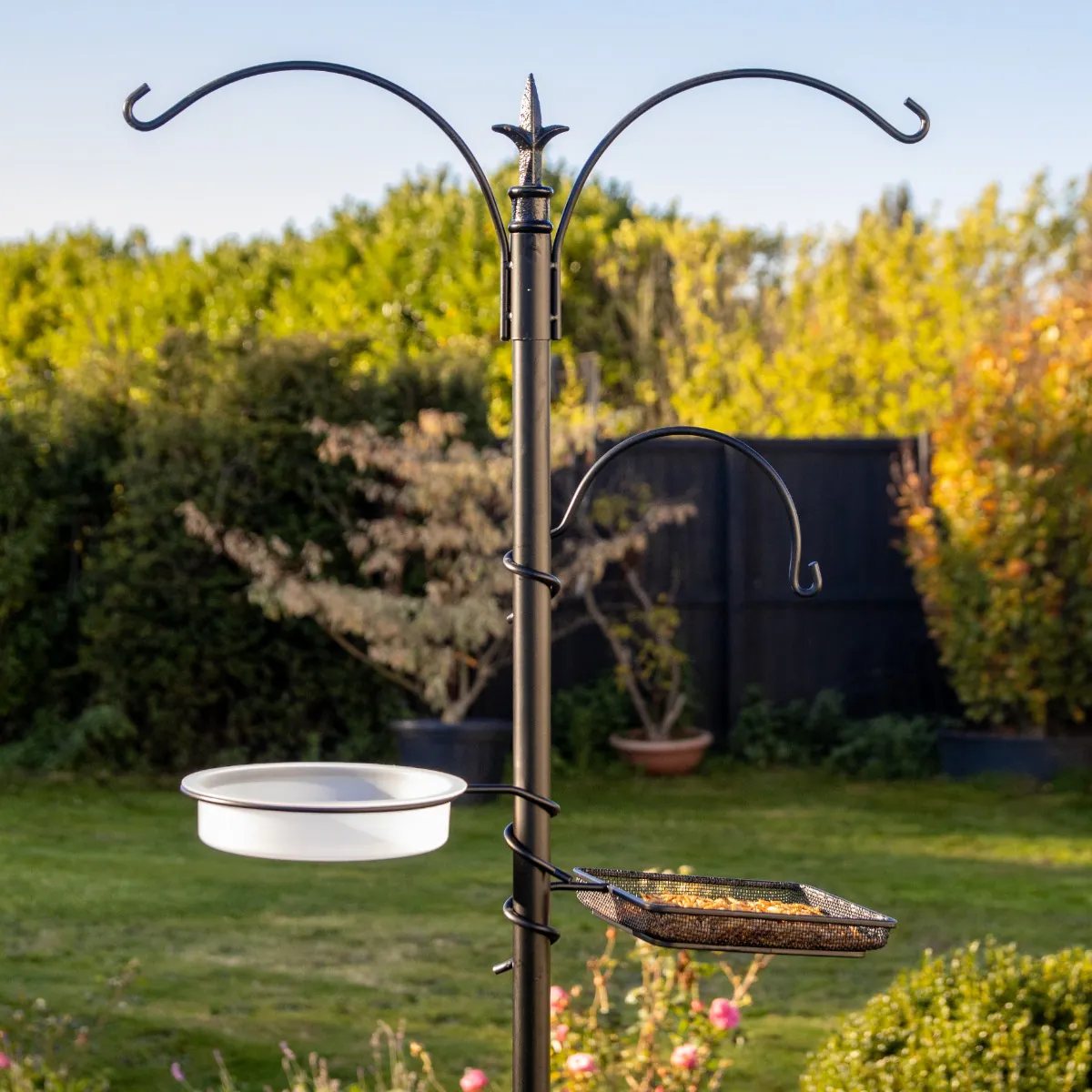 Bird Feeder Station With 3 Hanging Arms