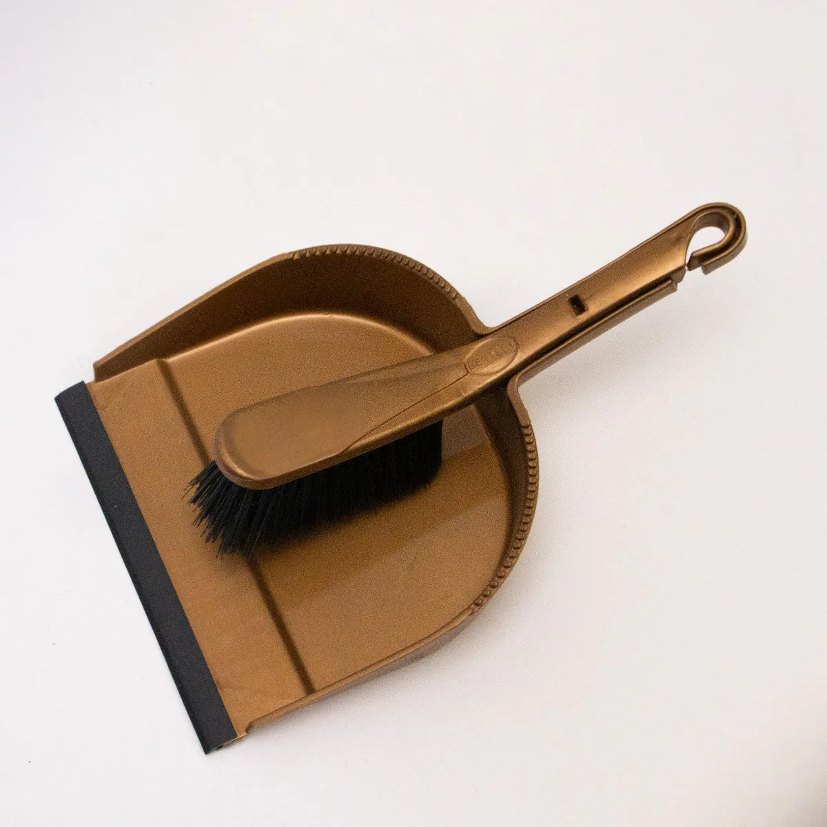 Hand Held Dustpan & Brush Set Gold‬