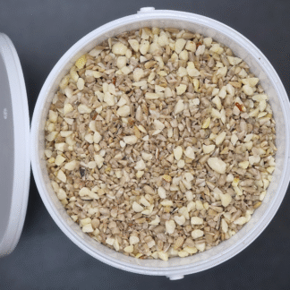 Nut & Sunflower Heart Garden Bird Food Blend - 2.5 Litre Tub