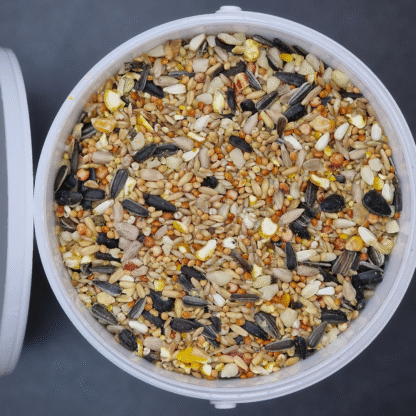 Luxury Multi-Seed Wheat Free Garden Bird Banquet - 5 Litre Tub