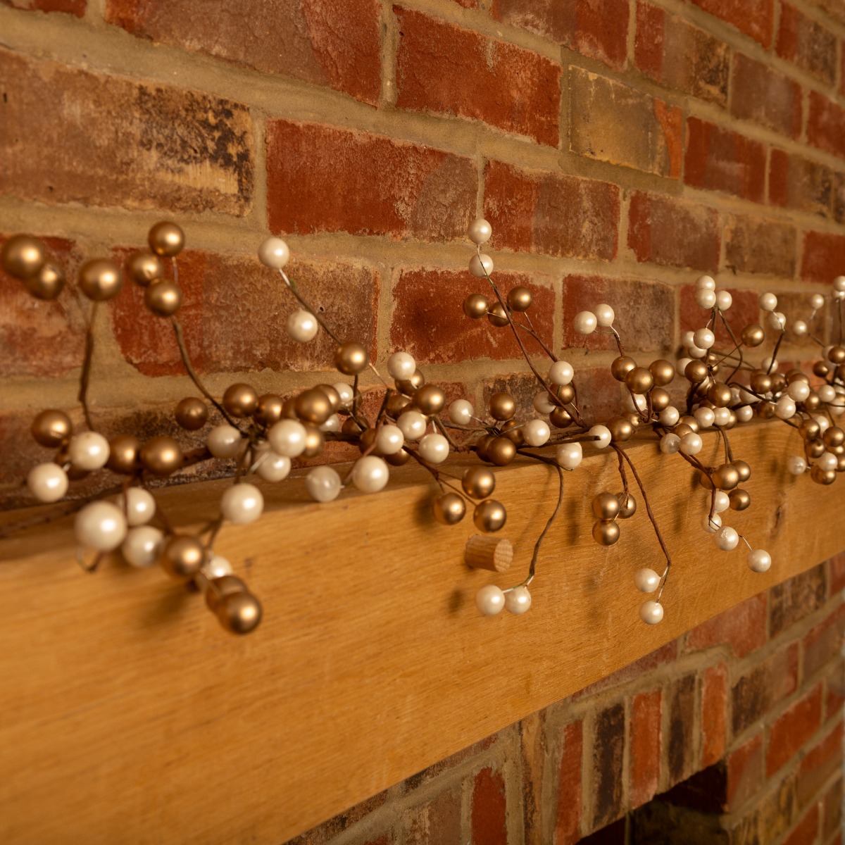White And Gold Berry Garland - Christmas Decoration