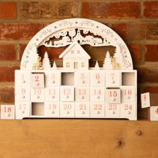 White Village Advent Scene - Christmas Decoration - Battery Operated