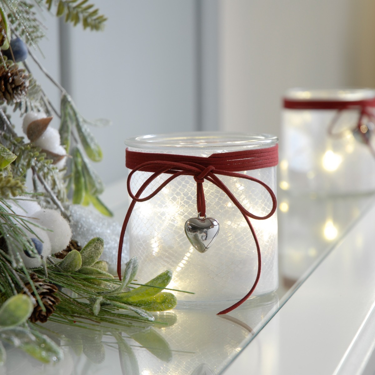 Battery Operated Lit Snake Effect Lantern - Christmas Decoration
