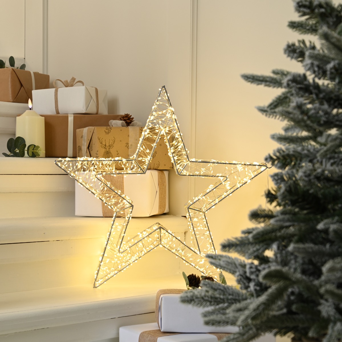 Dewdrop Star - Christmas Decoration - 1440 Warm White Led Lights