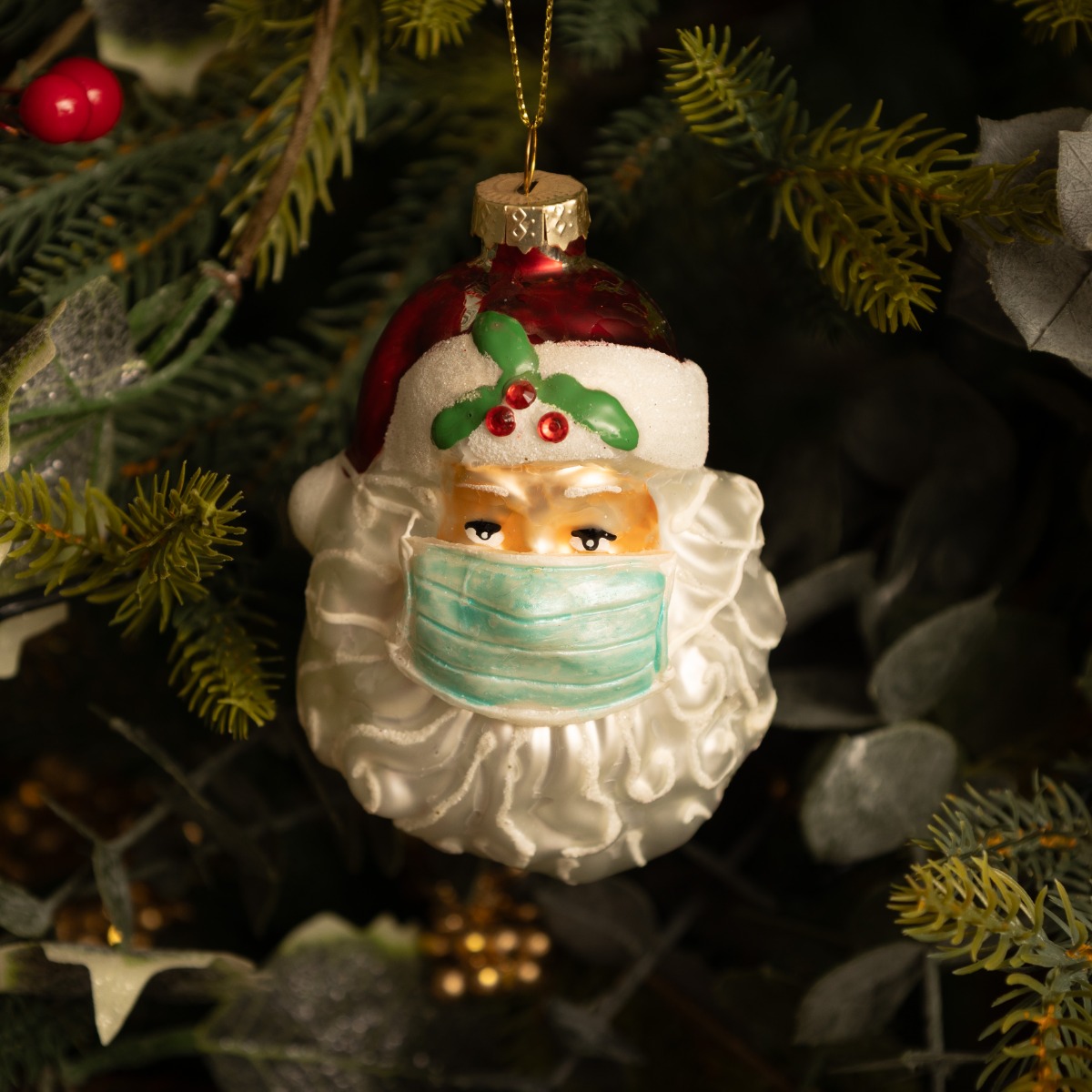 Glass Santa Head With Surgical Mask - Christmas Tree Decoration