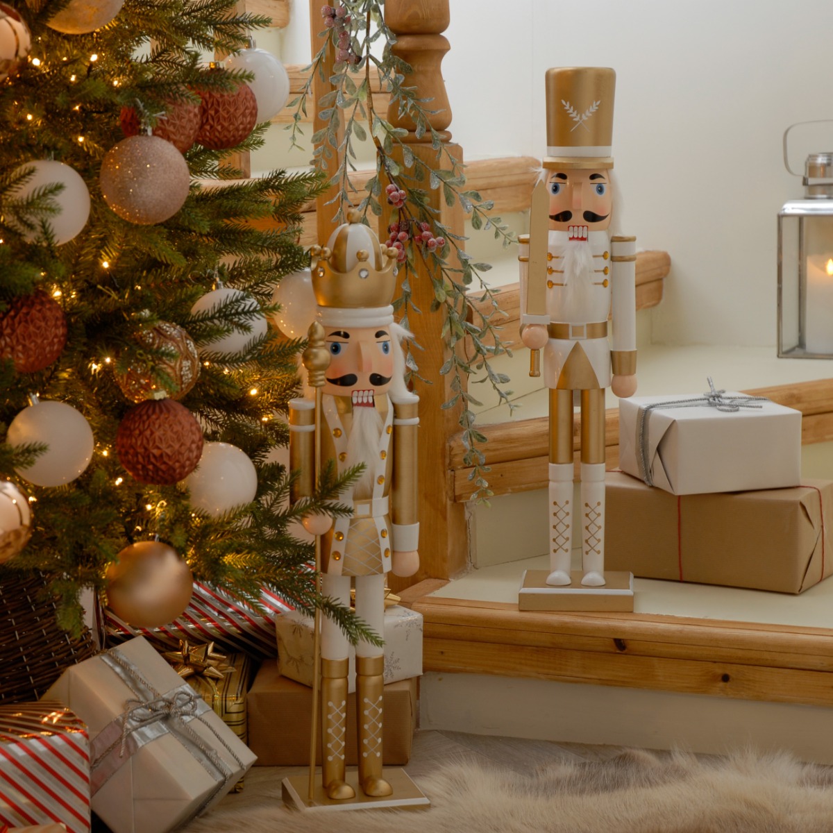 White And Gold Nutcrackers - Christmas Decoration - Pack of 2