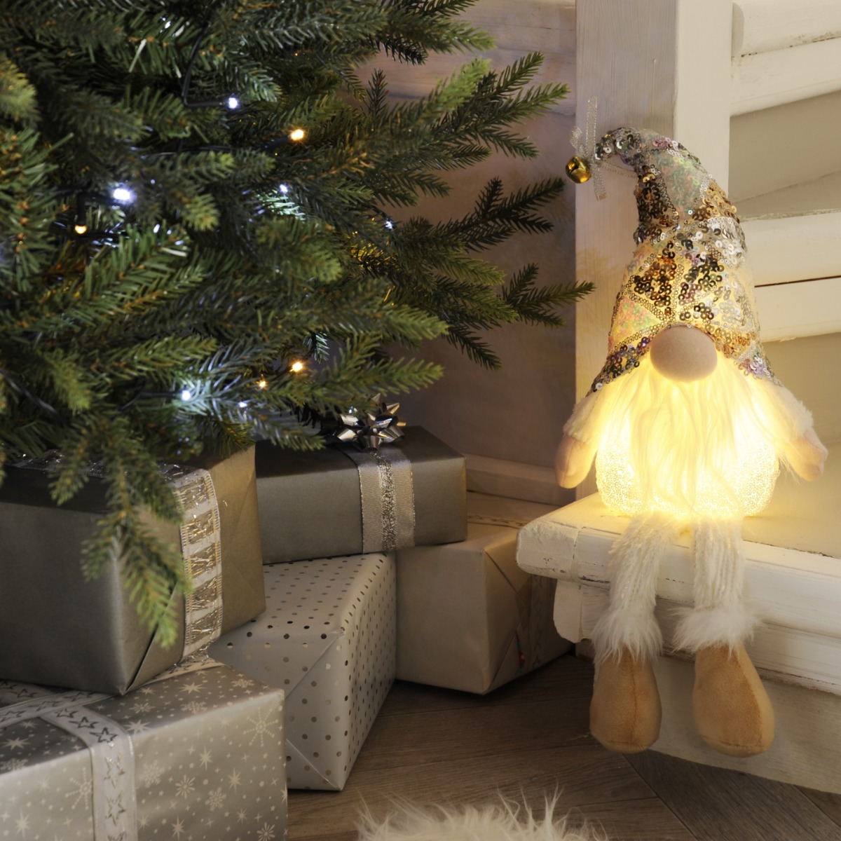 Light Up Silver And White Dangly Legs Gonk - Battery Operated - Christmas Decoration