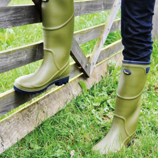 Olive & Navy Wellington Clip Boots - Size 10